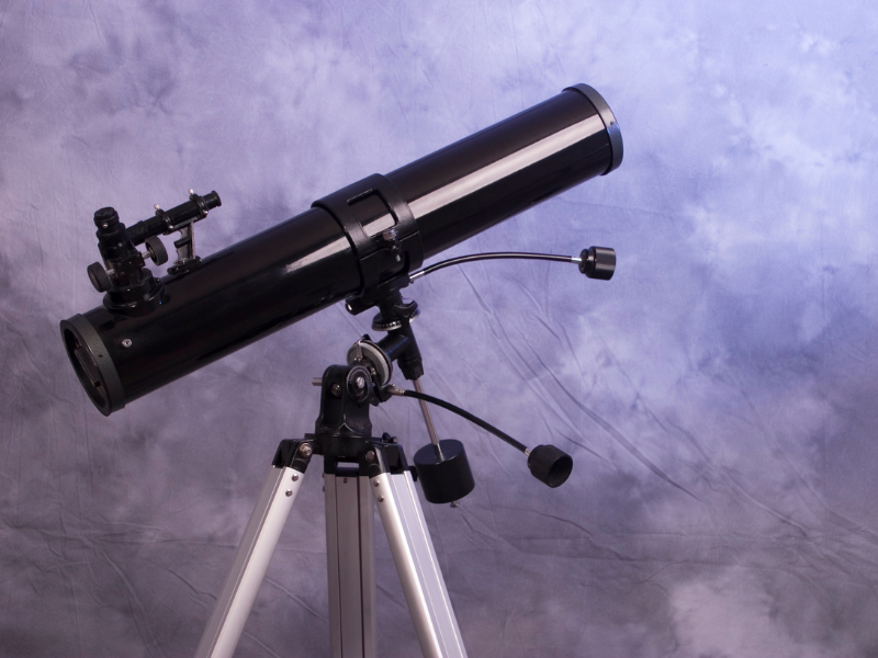 Refractor Telescopes